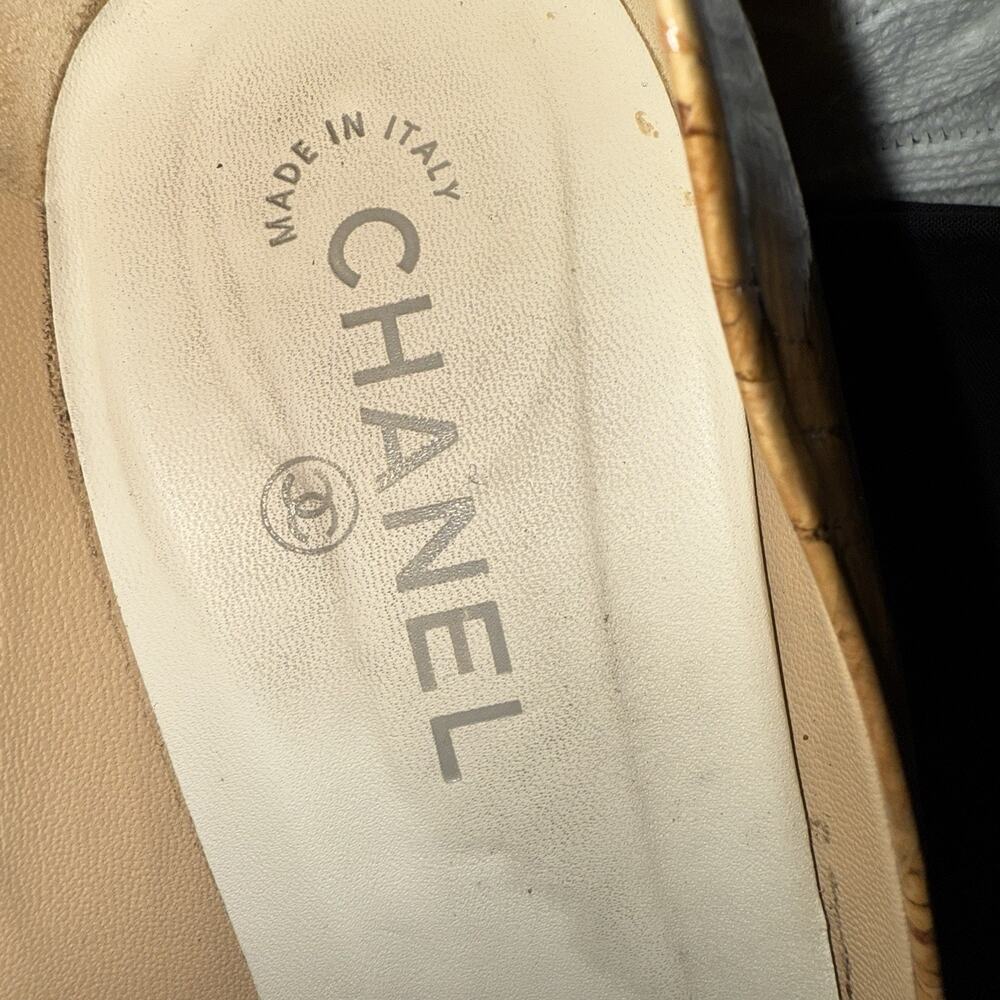 Chanel Patent Leather Polished Wood Design Classic Luxury Pump Heels EU 42 US 11 - Picture 10 of 16